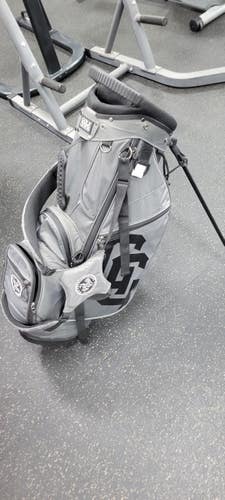 Used GOLF GODS SEMI WATER PROOF STAND Teen Stand Bag Black 11497-S000160581