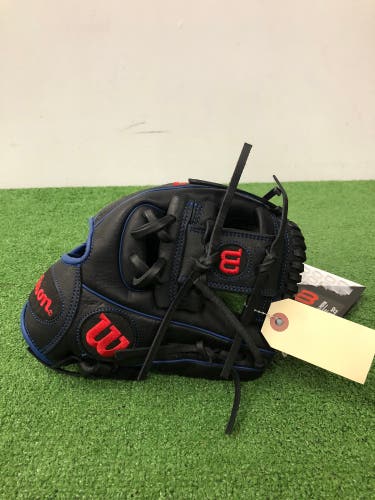Wilson A700 RH Baseball Glove | 11.25"