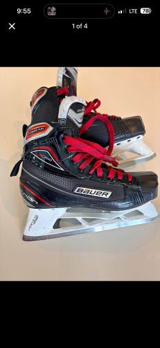 Bauer Vapor X700 Goalie Skates - Size 6.5 (D)