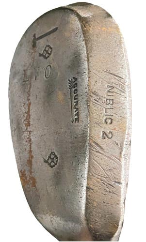 MacGregor Accurate Punch Dot Face Niblic 2 Hickory Shaft 35.5" RH Leather Grip