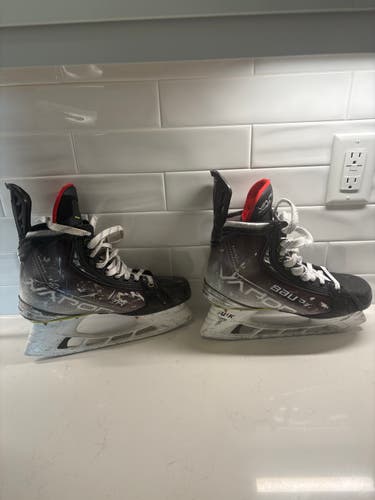 Bauer Vapor Hyperlite Hockey Skates 9