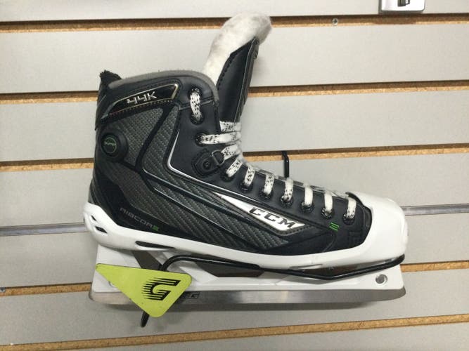 CCM Ribcor 44K Hockey Goalie Skates Regular Width 10.5 (New)