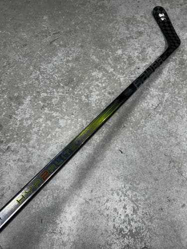 70 Flex P90TM Senior Bauer Vapor Hyperlite2 Left Hand Hockey Stick (Used)