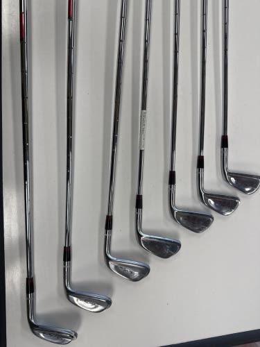 Ben Hogan FT Worth White Right Handed Iron Set Stiff Flex 35" (Used)