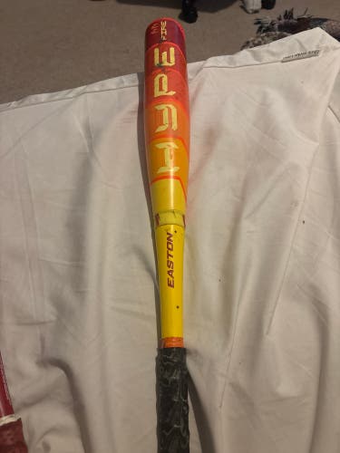 2025 Easton Hype Fire Composite USABat Certified Bat (-11) 19 oz 30" (Used)