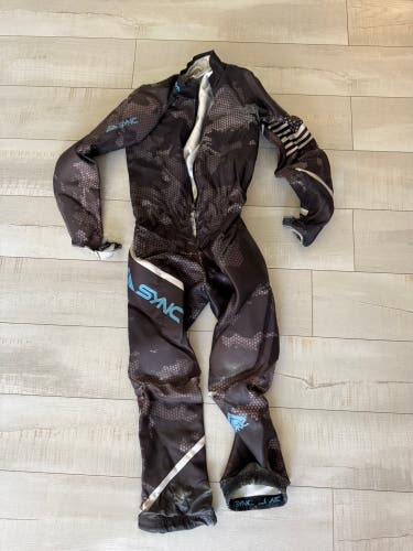 Men's Medium SYNC Ski Suit (Used)