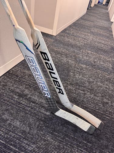 Senior Bauer Vapor Hyperlite Regular Goalie Stick 27" Paddle and Vapor X2.9 (Used)