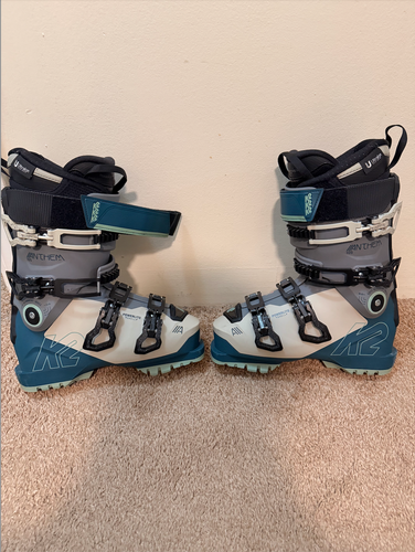 Excellent Condition, K2 Anthem 105 MV Ski Boots, Mondo 24 & 24.5