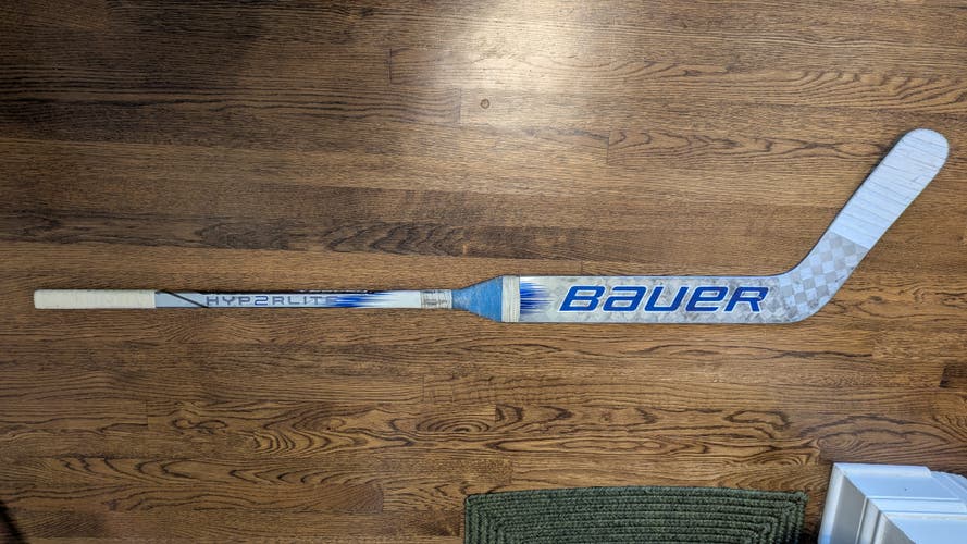 Intermediate Bauer Vapor Hyperlite 2 Regular Goalie Stick 24" Paddle (Used)