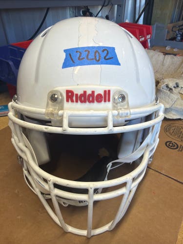 USED RIDDELL SPEED ICON ADULT HELMET - MEDIUM  - WHITE METALLIC