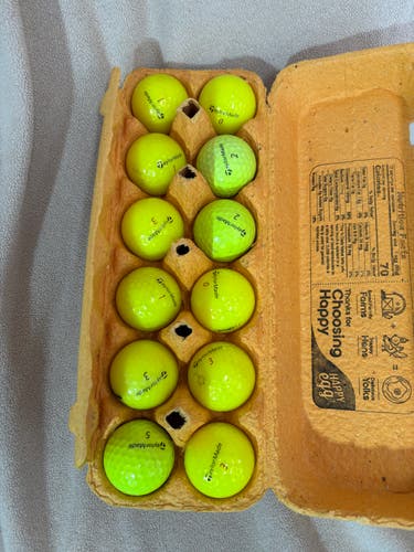 TaylorMade Balls 12 Pack (1 Dozen) (Used)