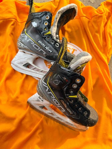 Bauer Vapor 3X Hockey Skates Junior Size 1.5