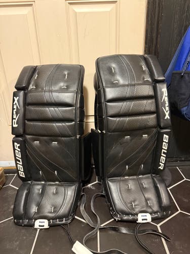 28" Bauer RX8 Goalie Leg Pads (Used)