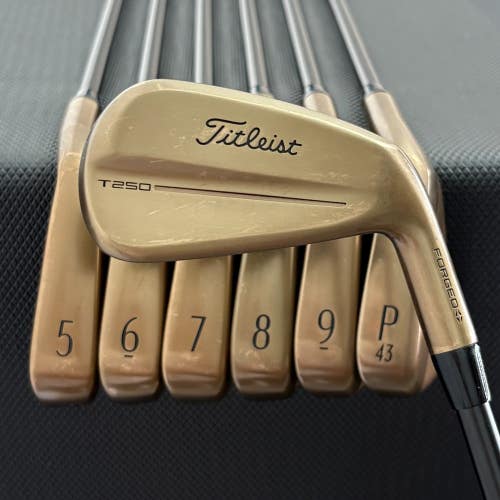 TITLEIST T250 OIL CAN IRON SET 4-P