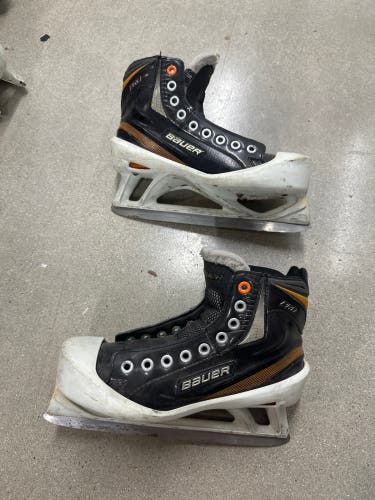 2012 Bauer Pro Hockey Goalie Skates Size 5 (Used)
