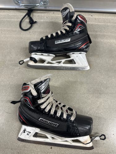 2017 Bauer Vapor X700 Hockey Goalie Skates Regular Width Size 2.5 (Used)