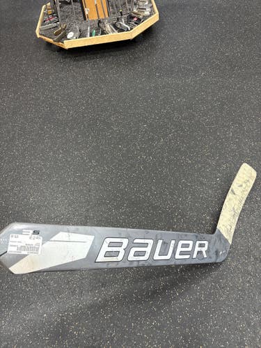 Used Bauer SUPREME Senior Goalie Stick 27" 11337-S000494579