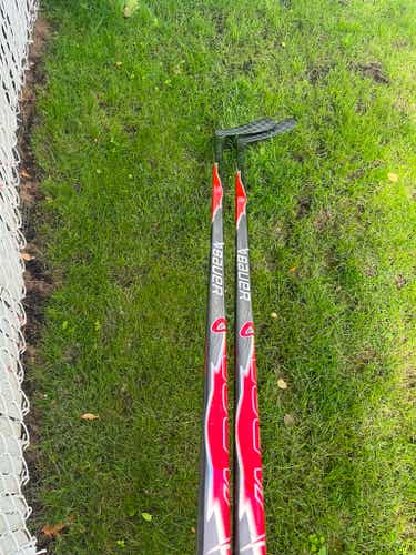 NEW Intermediate Bauer Red Vapor Flylite Right Handed Hockey Stick P28 65 Flex (New)