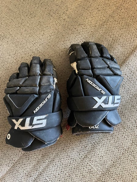 Bundle: STX Surgeon 700 Lacrosse Gloves (Used) + Warrior EVO shoulder pads (Small)
