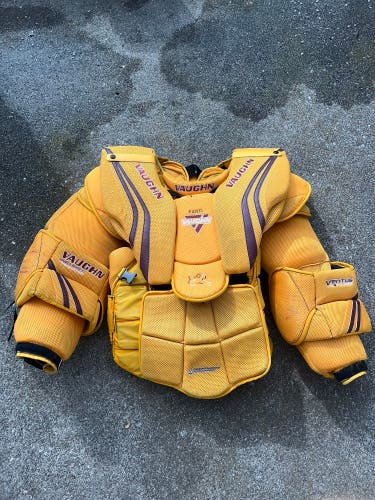 XL 2022 Vaughn Ventus SLR Pro Carbon Goalie Chest Protector Pro Stock (Used)
