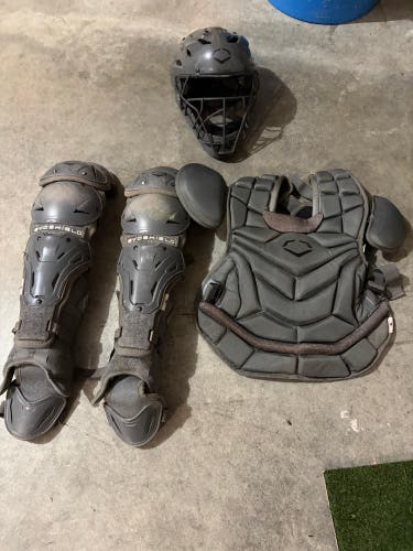 Gray EvoShield Catcher's Set (Used)