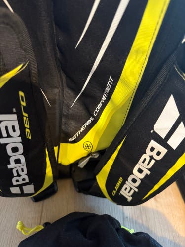 Adult Babolat Pure Drive Tennis Racquet and matching Aero bag (Used).