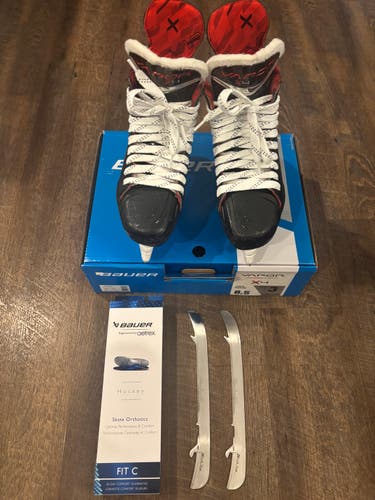 Bauer Vapor X4 Hockey Skates 8.5 (Used)