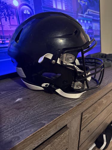 Black Youth Small Riddell SpeedFlex Helmet (Used) 2025
