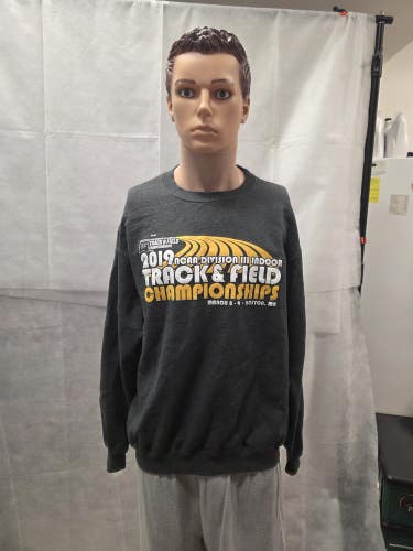 2019 NCAA DIII Track And Field Champions Crewneck Champion M
