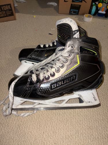 Used Bauer Elite Goalie Skates Senior size 8 (Fit 3)