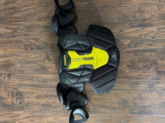 Men's Medium Intermediate Bauer Supreme Mach Shoulder Pads (Used)