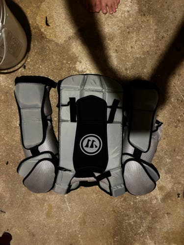 XL 2019 Warrior Ritual G4 Goalie Chest Protector (Used)