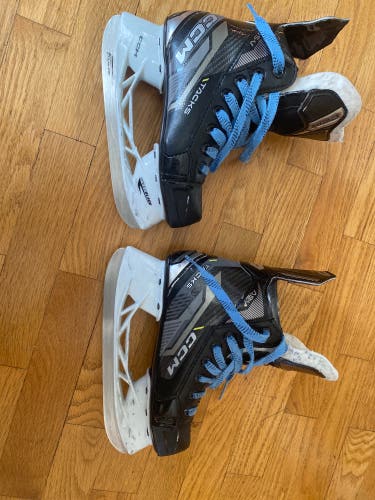 Black/Gray 2022 CCM AS-V Hockey Skates Regular Width 13.5 (Used)
