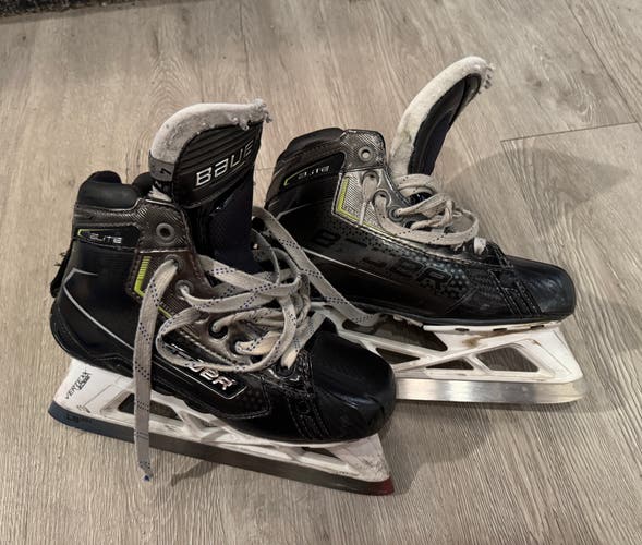 2021 Bauer Elite Hockey Goalie Skates Regular Width Size 4 (Used)