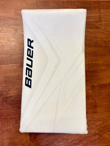 2025 Bauer Vapor Flylite Blocker Senior Regular (Used)