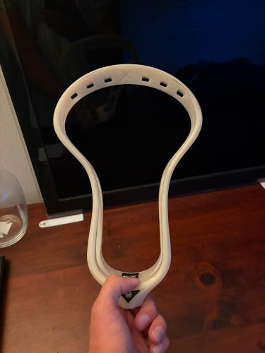ECD Weapon X 2.0 Unstrung Head Excellent Condition