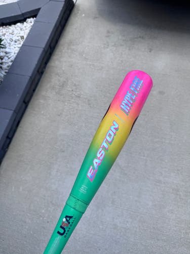 Easton Hype Fire Composite USABat Certified Bat (-11) 17 oz 28" (Used)