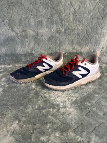 Blue Women's Size M 6.5 (W 7.5) Youth New Balance Low Top Footwear Turf Cleats (Used)