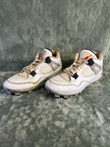White Men's Size M 12.0 (W 13.0) Adult Nike Air Jordan Low Top Footwear Molded Cleats (Used)