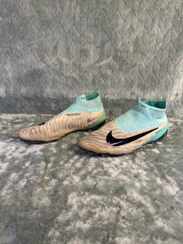 Blue Men's Size M 7.5 (W 8.5) Nike Phantom GX Cleats Indoor (Used)