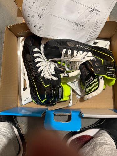 2021 Bauer GSX Hockey Goalie Skates Regular Width 8 (New)