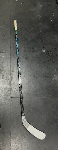 Senior Bauer Pulse Right Handed Hockey Stick P92 87 Flex (Used)