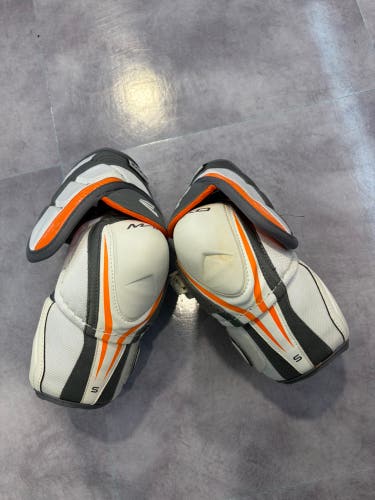 Senior Small Easton Mako Elbow Pads (Used)