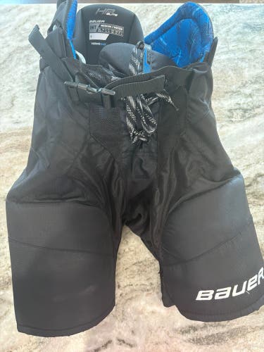 Intermediate Medium Bauer HP Pro Hockey Pants (Barely Used)