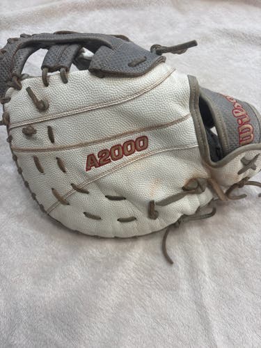 Wilson RH First Base A2000 Softball Glove 12.5"