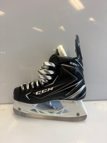 CCM Ribcor 68K Hockey Skates Regular Width Size 4 (New)