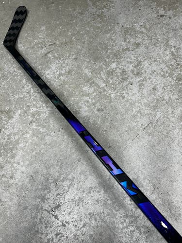 55 Flex P88 Intermediate CCM Trigger 10 Pro Right hand Hockey Stick (New) Pro Stock