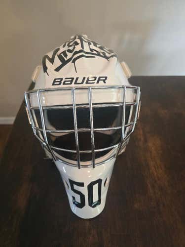 Junior Medium Bauer Profile 930 Goalie Mask (Used)