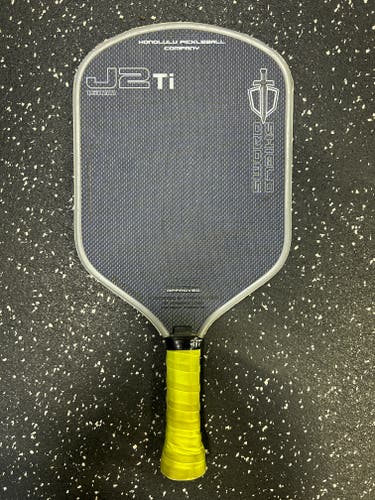Honolulu J2Ti Pickleball Paddle (Used)