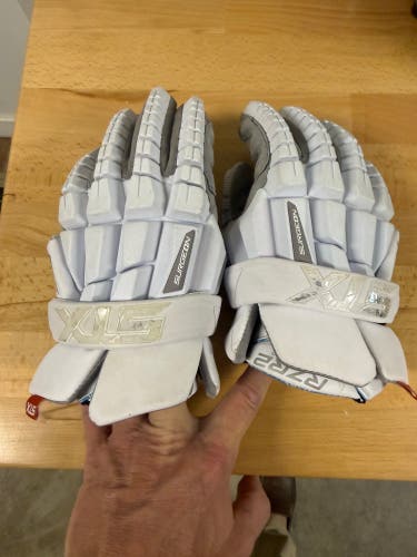 STX Surgeon RZR2 Lacrosse Gloves (Used)